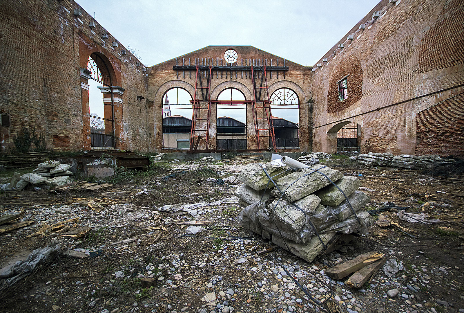 `Arsenale di Venezia #13´, © 2013 John K. Goodman